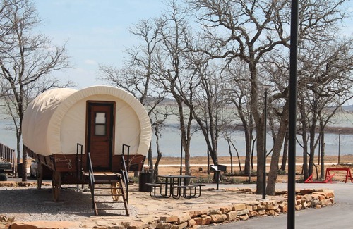 Bridgeport House | Wagon 4 - Elevated West Wagon Stay - Spacious, Cozy, and Charming