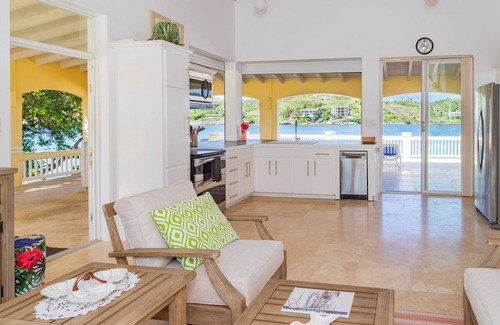 Mamora Bay Villa | Wake up in paradise at this amazing villa for couples and families