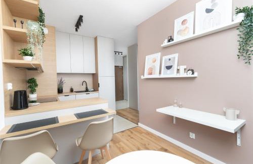 Wola Duchacka Apartment | Walerego Sławka Cosy Studio