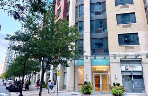 Hudson Exchange Apartment | Walk 3 min to Path station 1 bd one stop Manhattan in New Jersey