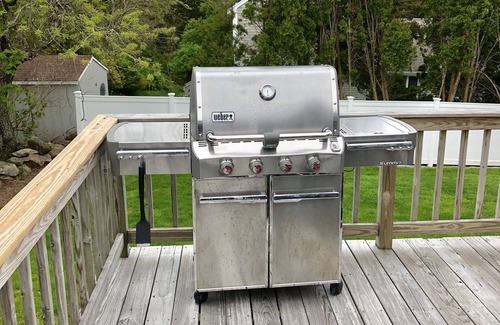 Brewster House | Walk to Beach from Sea Salt Cottage