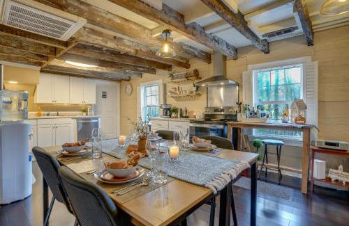 Falmouth House | Walk to Beach Historical Fredericksburg Home