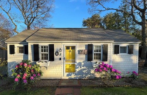 South Yarmouth House | Walk to Beach | Parking for 2 Cars | Close to Town