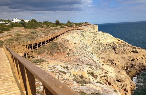 Carvoeiro Villa | Walk to beaches,pool and town. Bright, Spacious, luxury. A/C, WiFi, own garden.