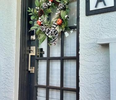 Fort Myers River District Apartment | Walk to Best Eats and Shops and Stay in Style