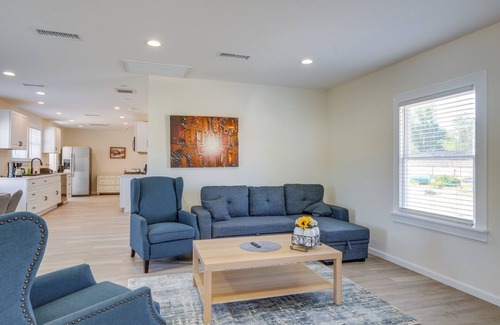 Tehachapi House | Walk to Dtwn Tehachapi: Updated Getaway w/Yard!