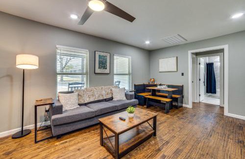 Commerce House | Walk to East Texas AandM! Home with Pet-Friendly Yard