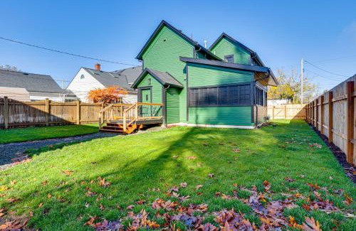 Independence House | Walk to Independence Theatre Dtwn Retreat!