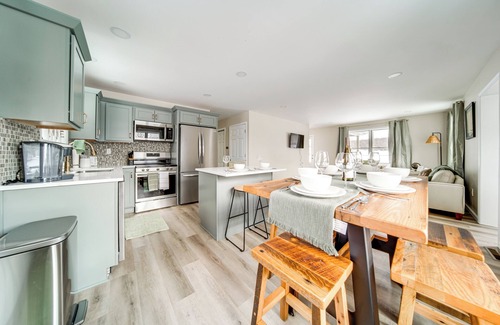 Pymatuning South Cottage | Walk to Lake: Pet-Friendly Cottage in Jamestown!