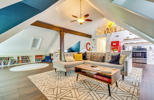 East of Broadway Apartment | Walk to Main St: Eclectic Gem in Little Rock