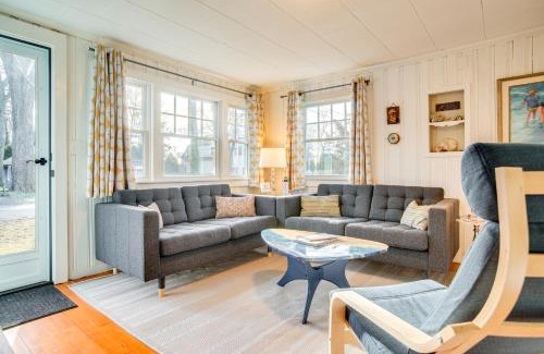 Monument Beach House | Walk to Monument Beach Cape Cod Cottage with Grill