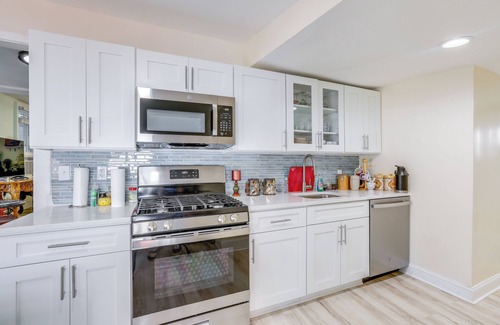 Ocean Grove Apartment | Walk to Ocean Grove Beach: Apt in New Jersey