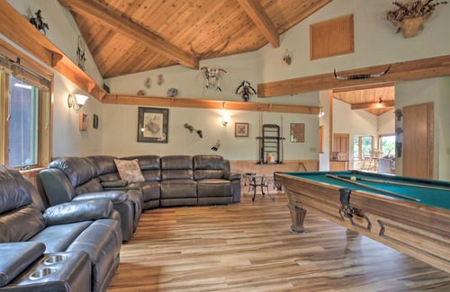 South Beach House | Walk to Ocean Home with Hot Tub in South Beach!