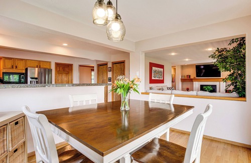 Highlands Ranch House | Walk to Rec Center: Spacious Highlands Ranch Home