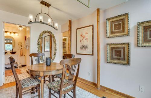 Larkspur Apartment | Walk to Ren Fest Larkspur Farmhouse Hideaway