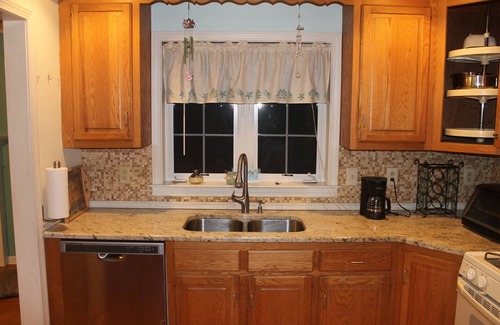 Niantic House | Walk to the beach at Black Point, Niantic, Ct.