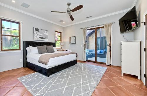 Carlsbad House | Walk To The Beach - Outdoor Dining - Spacious