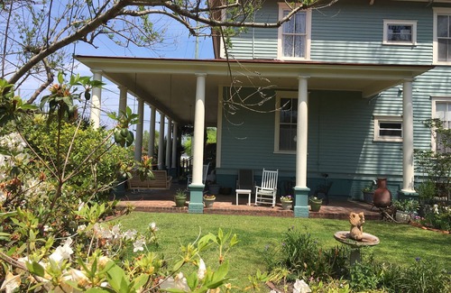 Washington Condo | Walk to the Downtown Harbor District and scenic watefront