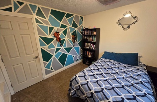 Abbott Loop House | Walk to the Zoo. Featuring Alaska's only outdoor pool table! Perfect!