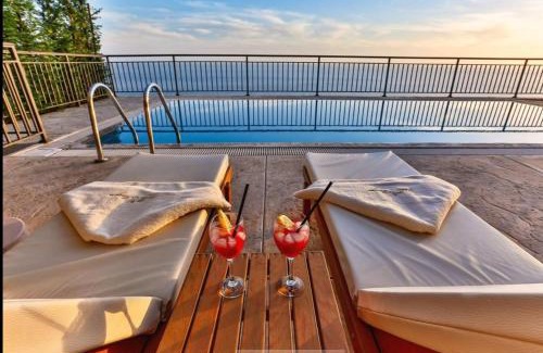 Dobra Voda Villa | Wall Villa