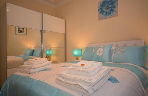 Tillicoultry Apartment | Wallace Apartment