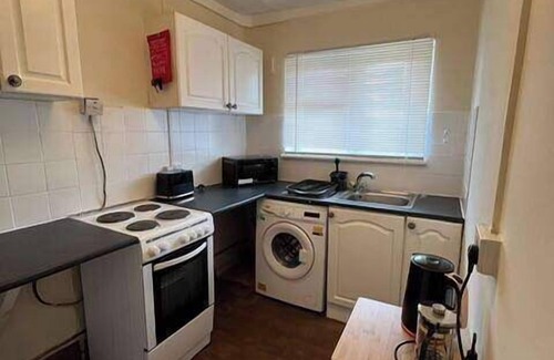 Hoe Street Apartment | Walthamstow - Apartment - Sleeps 3 - StreetParking