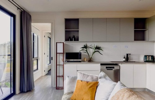 Yanakie House | Wamoon Retreat - The Apartment ~ Luxury Gateway to Wilsons Prom