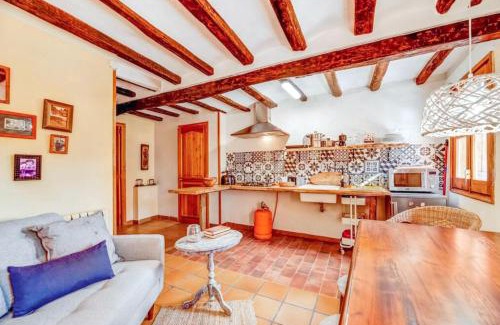 Ardanue Apartment | Warm apartment in Ardanué with mountain view, 45 m²