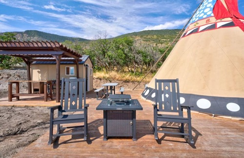 Mount Pleasant RV Rental | Warrior's Lodge · Glamping Teepee Mtn Escape King Bed & Private Bath