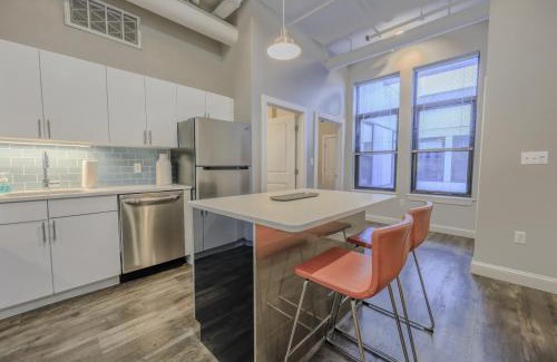 Downtown Boston Apartment | Washer Dryer in-unit Close to MGH and Beacon Hill