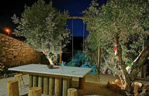 Macao House | Water Room (with mountain view)