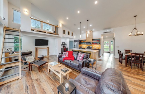 Adelma Beach House | Water Views: Whidbey Island Hideaway w/Deck