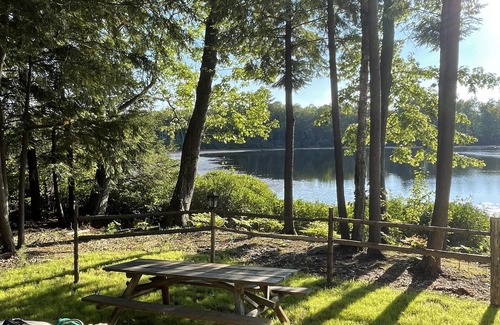 Mayfield Cabin | Waterfront, boats included, Cozy cabin on private lake, 25 minutes from TC.