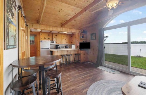 Bay Lake Cabin | Waterfront Cabin on Bay Lake