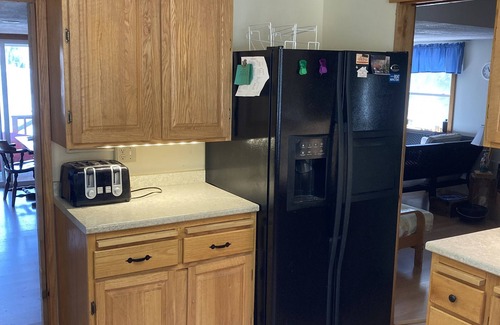 Glover Cottage | Waterfront cottage on beautiful Vermont lake