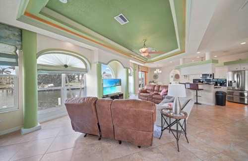 Burnt Store Isles House | Waterfront home W/courtyard pool