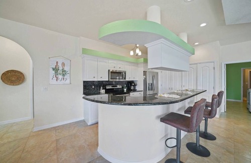 Burnt Store Isles House | Waterfront home W/courtyard pool