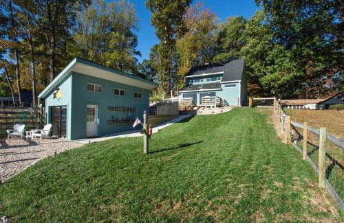 Reedville House | Waterfront House with Private Dock and Fishing
