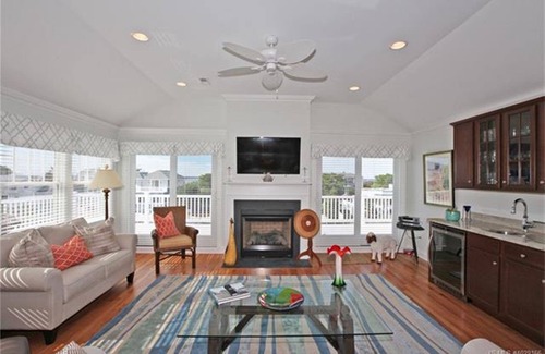 Loveladies House | Waterfront luxury beach house, short walk to the beach. The perfect resort! 2025