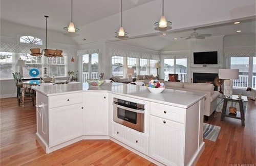 Loveladies House | Waterfront luxury beach house, short walk to the beach. The perfect resort! 2025