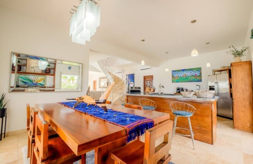 Gales Point Apartment | Waterfront Luxury Villa - 2 Private Pools, Own Boat & Captain, Free Shuttle