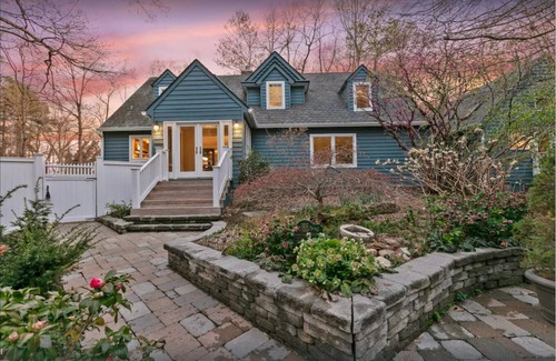 Valley Lee House | Waterfront Paradise with Pool & Hot Tub plus 4 King Beds & 4 Full baths