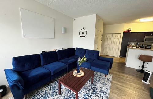 The Waterfront Apartment | Waterfront room in Downtown, Jersey City with Manhattan Skyline views