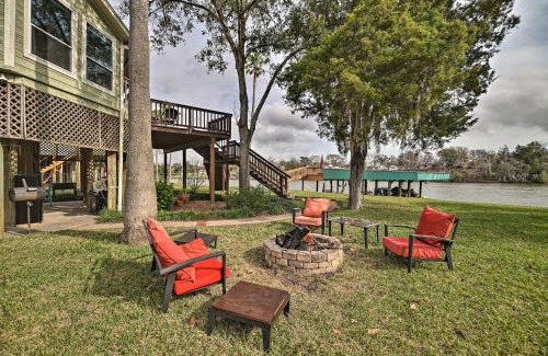 Barrett House | Waterfront San Jacinto River Home with Boat Slip!