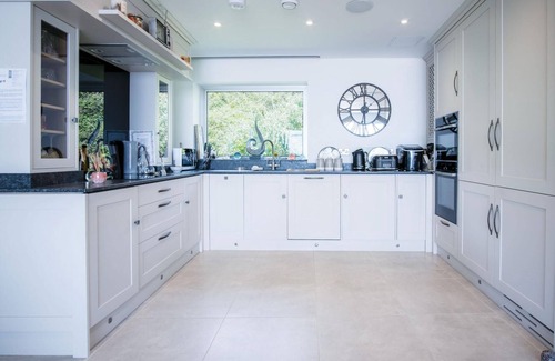 Tenby Apartment | Waters Edge - 2 Bedroom Apartment - Tenby