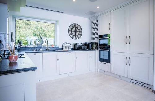 Tenby Apartment | Waters Edge - 2 Bedroom Apartment - Tenby