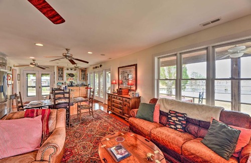 Belhaven House | Waterside Belhaven House and Cottage with Porch and Dock