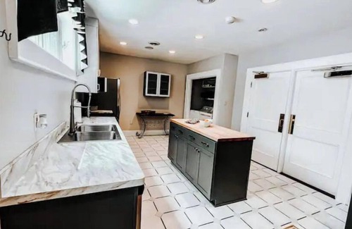 Midlothian House | “WaterView" The Pool Pavilion, waterfront property assisted handicap access.