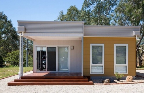 Homewood House | "Wattleseed" @ Yea Springs - affordable luxury right by the Railtrail