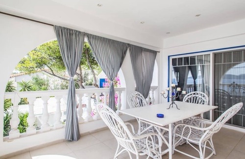 Salamis House | Wavedance Accommodation(Dias)